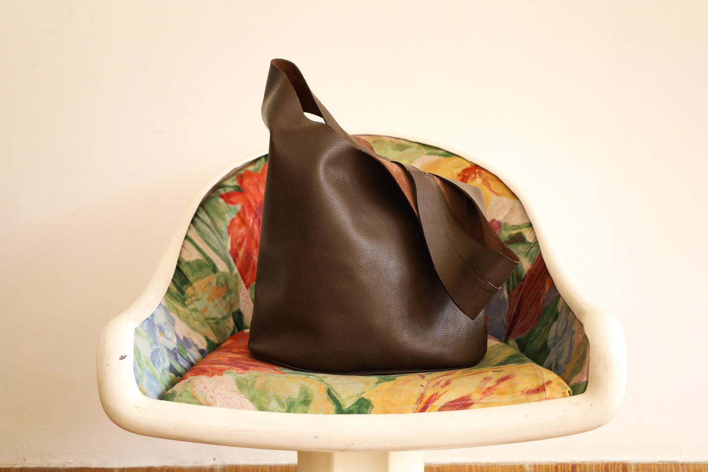 Margarita large hobo bag in walnut.