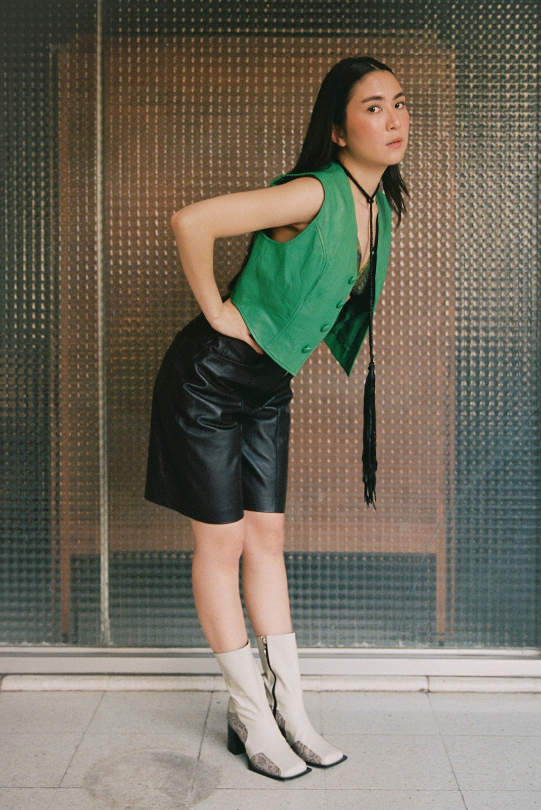 Whip necklace in black nappa