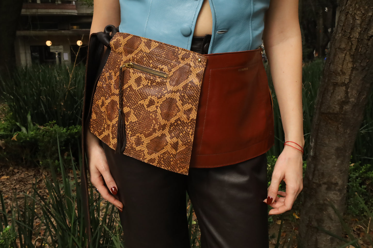 Zadie modular belt in snakeskin & tobacco