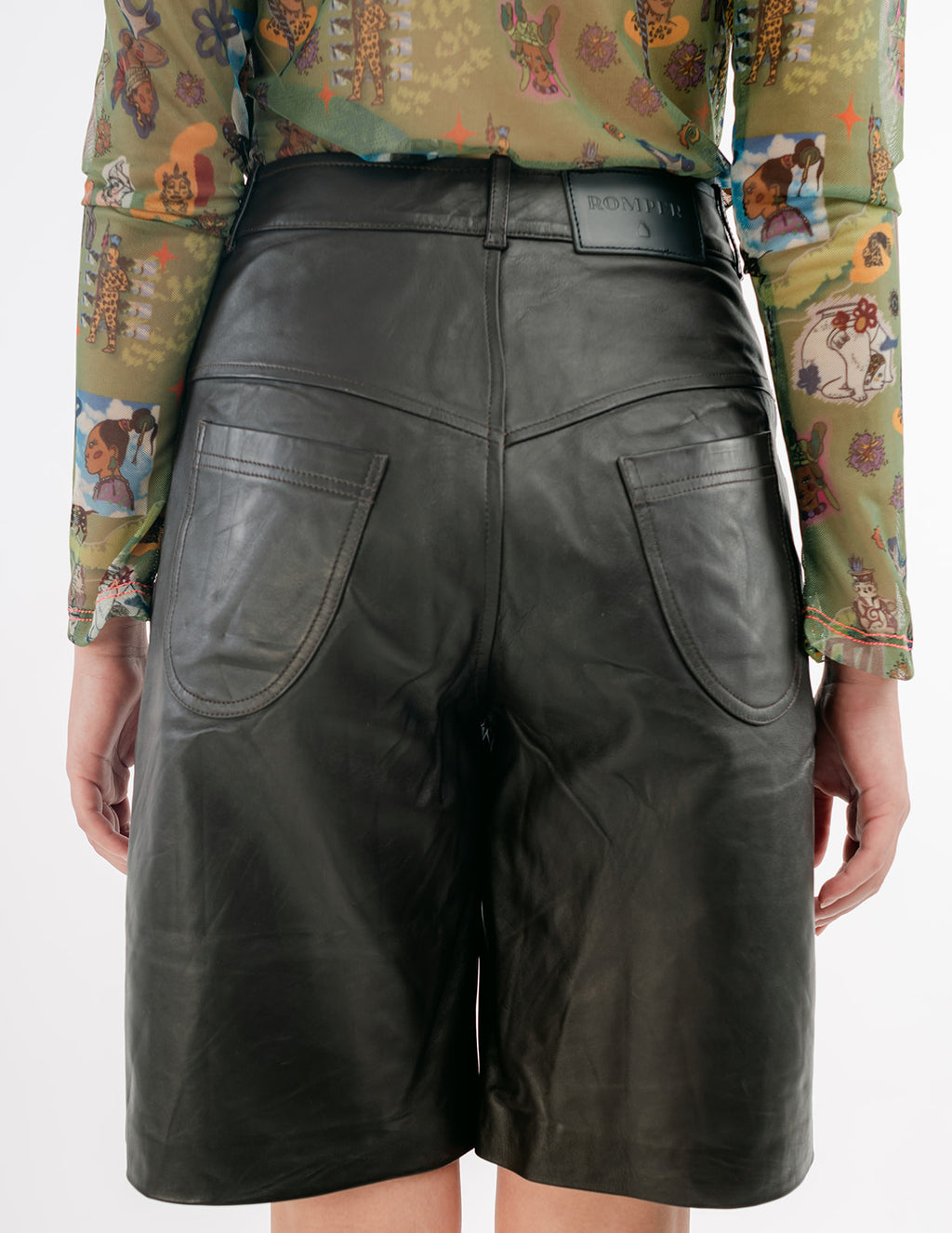 Jean jorts in dark brown