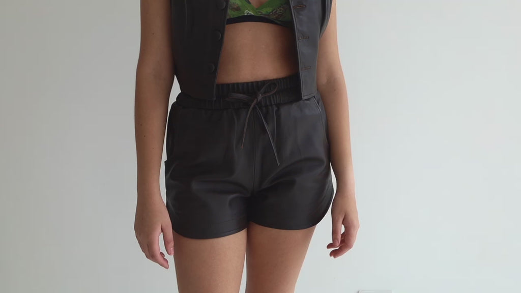 Randy track shorts in black